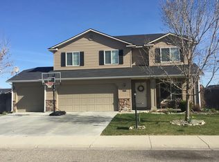 366 E Whitbeck St, Kuna, ID 83634