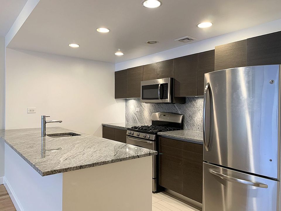 1st image of 360 E 65th St APT 4H