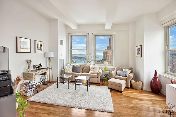 Rented by Town Residential | media 3