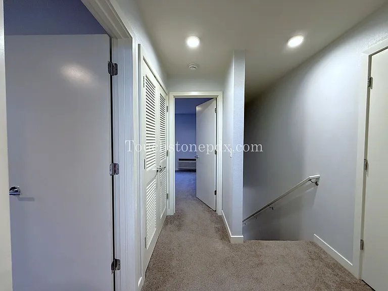 424 NE Jessup St #11 — Photo 24