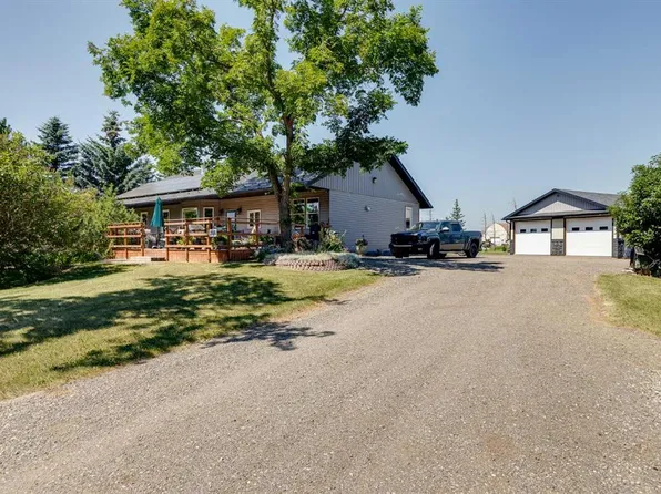 280166 SE Township Road 240, Chestermere, AB T1X 0K5