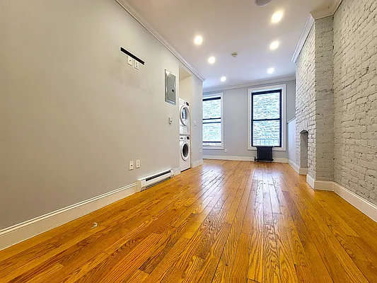 Rented by Compass | media 6