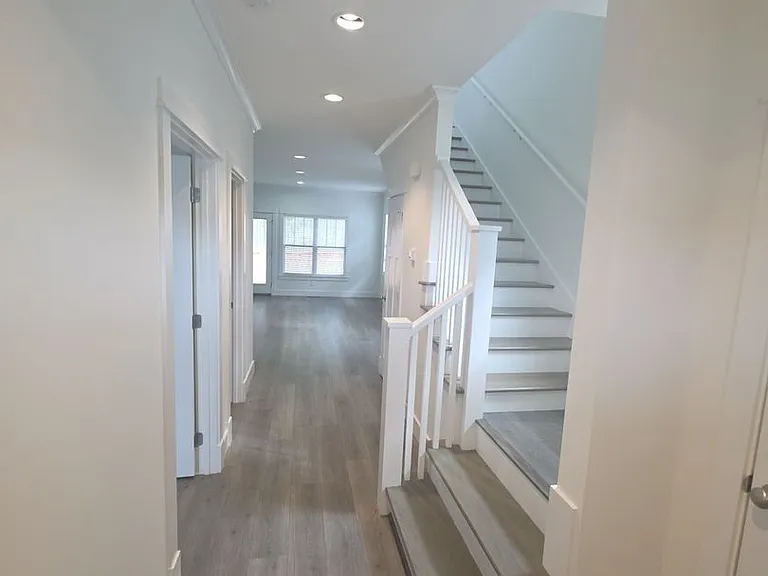 409 Juniper Dr — Photo 3