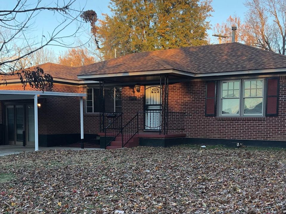 1st image of 409 S 74th Ave E