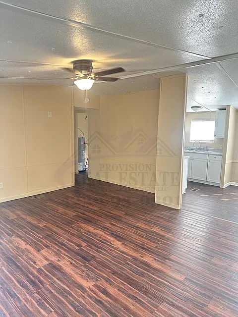 3 BR, 2 BA mobile home in country setting — Photo 4