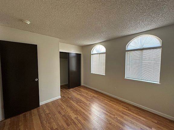 4th image of 530 E Yorkshire Dr #3