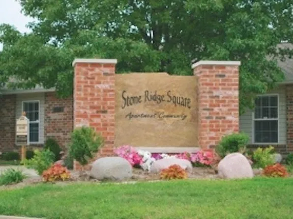 Stone Ridge Square, 1714 E Colorado Ave #1710-101, Urbana, IL 61802