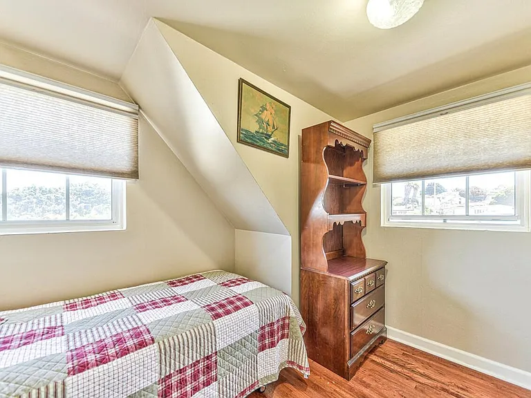 1074 Lorenzo Ct — Photo 8