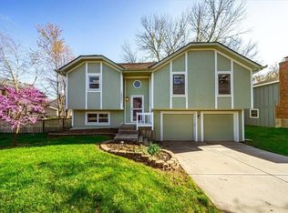 15901 W 154th St, Olathe, KS 66062
