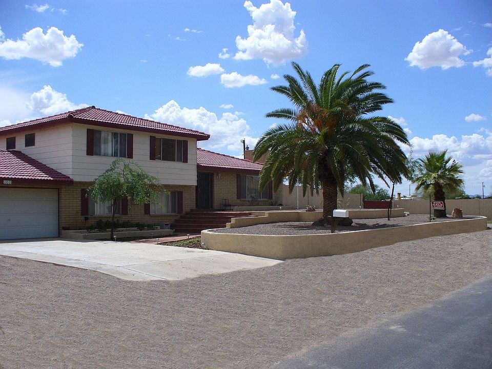 Spacious Tri-Level Home