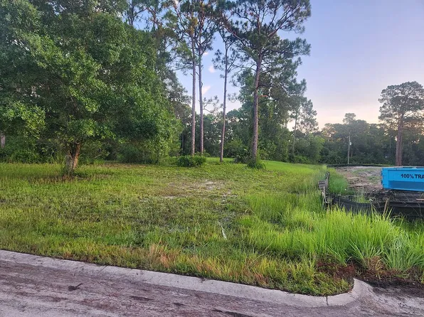 10638 Sugar Pine Dr, Fort Pierce, FL 34945