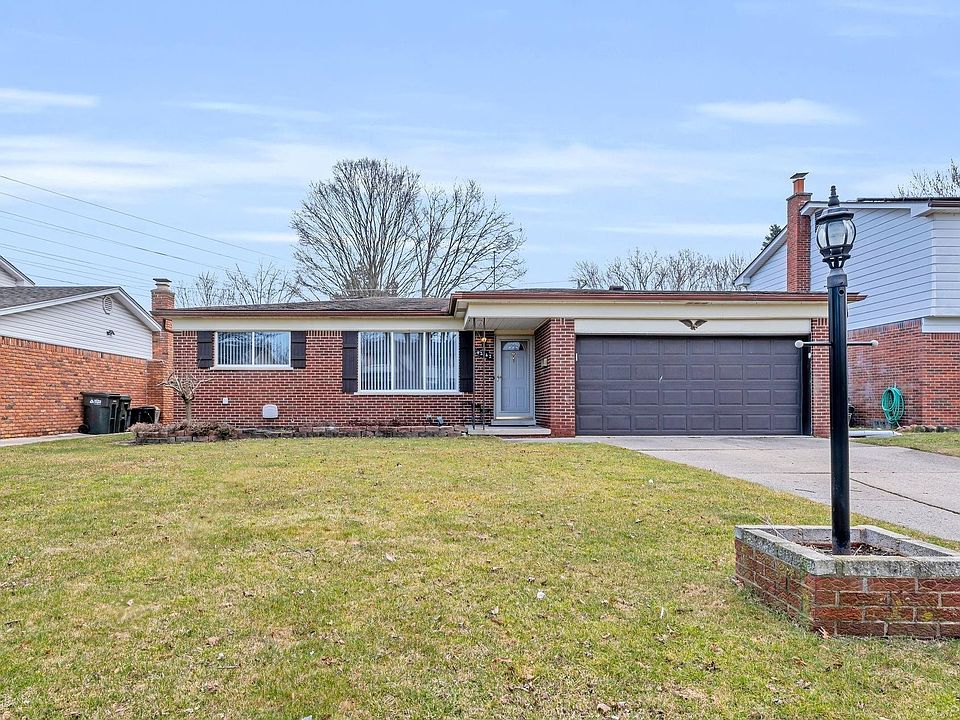 1st image of 42142 Mendel Dr