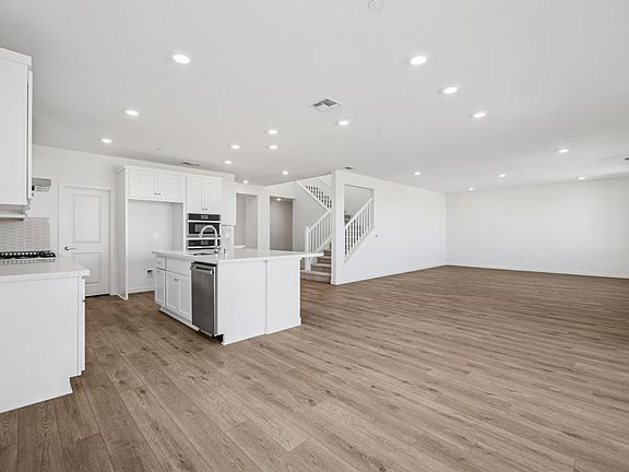 5th image of 4065 Salamander Cir