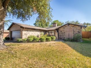 508 Via Avenida, Mesquite, TX 75150