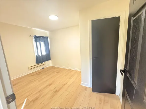 1769 Assumption St #3, Windsor, ON N8Y 1C3