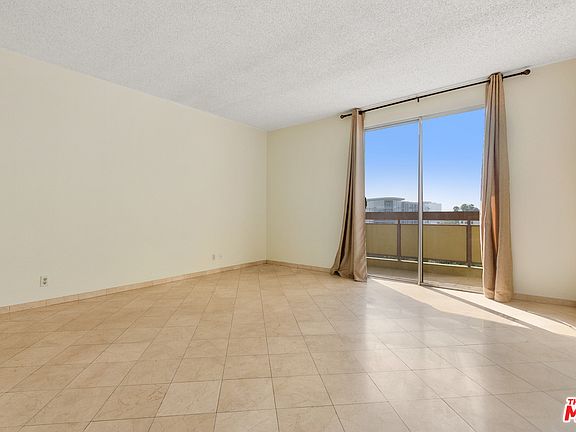 4th image of 321 S San Vicente Blvd APT 602