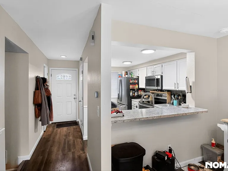 4239 S Mobile Cir #C — Photo 3