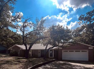 5728 Rockhill Rd, Fort Worth, TX 76112