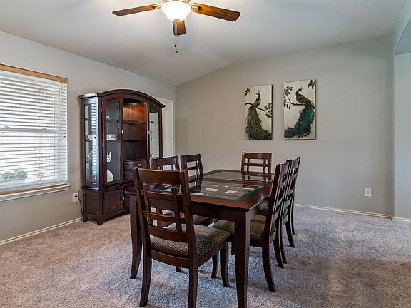 4th image of 5029 Atlantic Dr