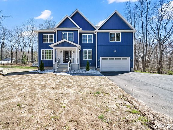 2nd image of 39 lafayette Road