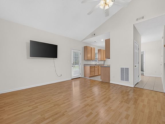 3rd image of 103A Reef Ct #A