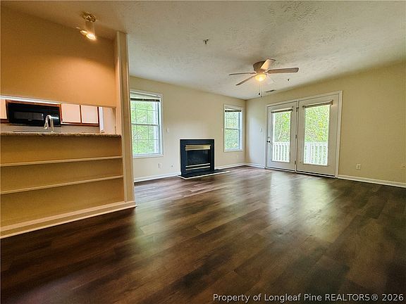 3rd image of 349 Waterdown Dr APT 5