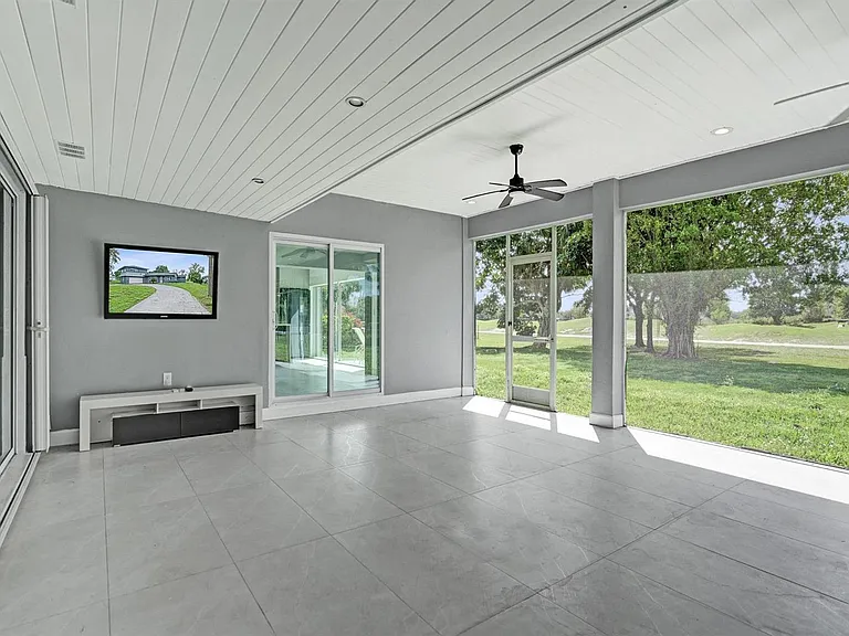 6700 E Tropical Way — Photo 23