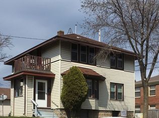 1914 E Locust St, Milwaukee, WI 53211