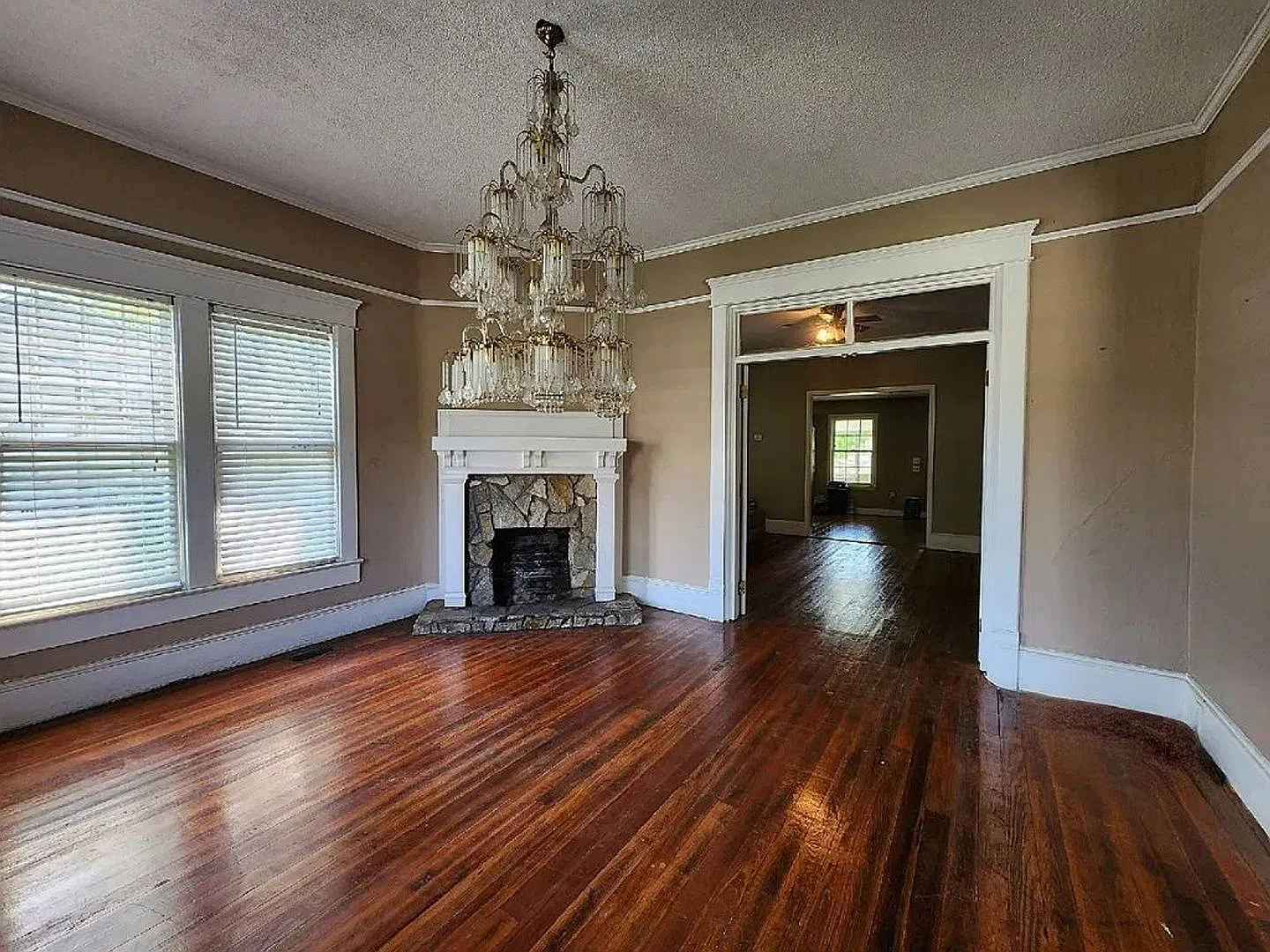 Spacious 4BR House in Ocilla — Photo 4