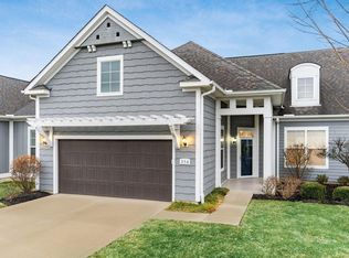 350 Summer Tree Way, Lewis Center, OH 43035