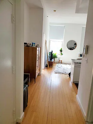 Rented by Compass | media 24