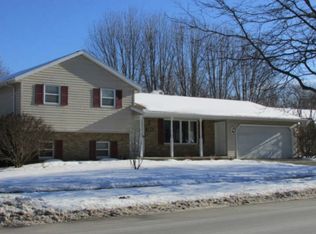 1213 La Count Rd, Green Bay, WI 54313