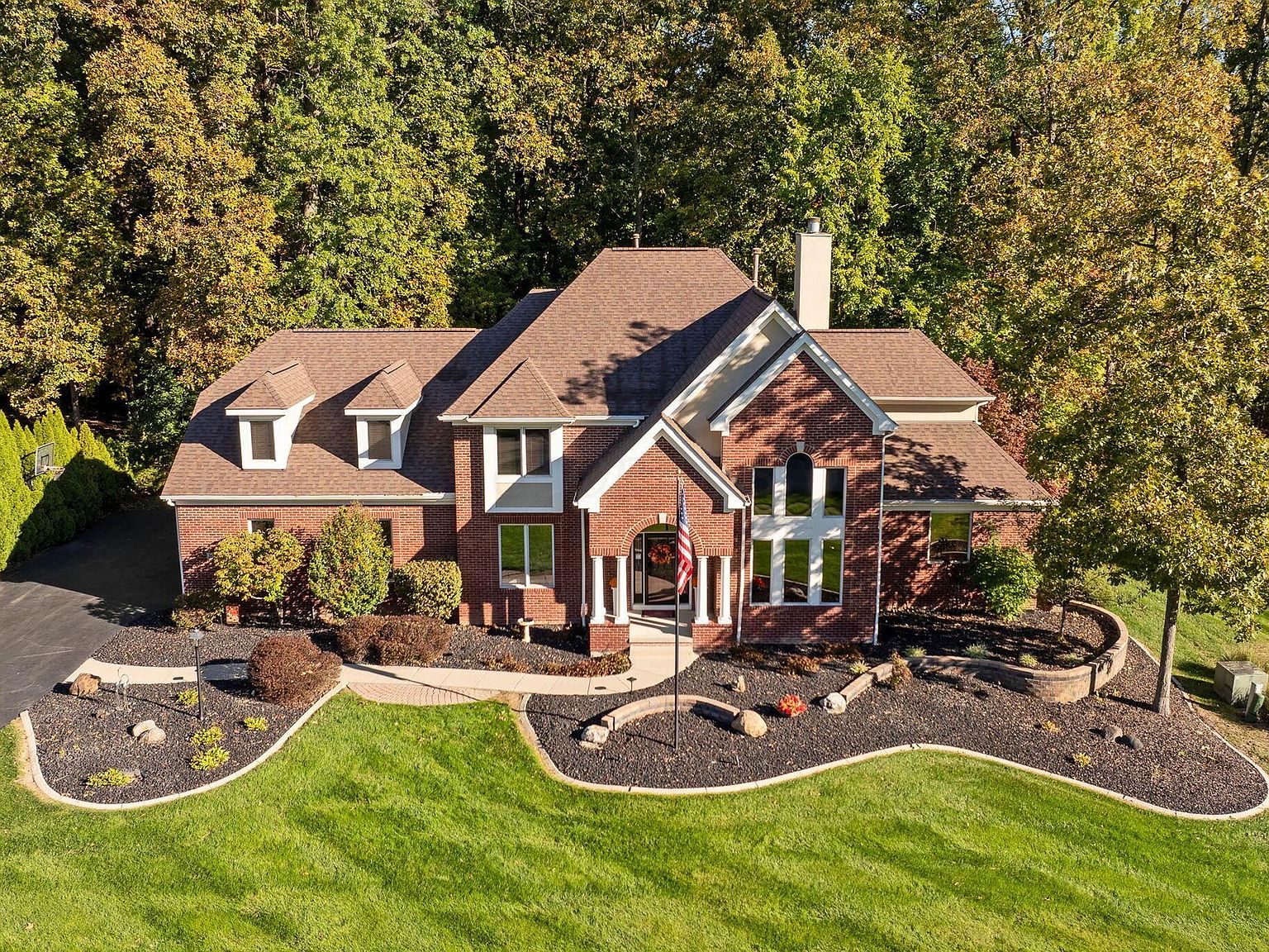 2615 Aikin Cir S, Lewis Center, OH 43035 | Zillow