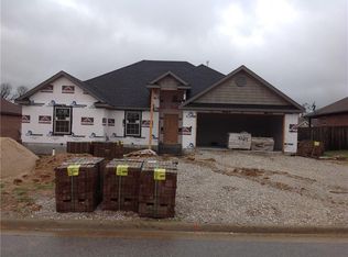 3738 Solitude St, Springdale, AR 72764