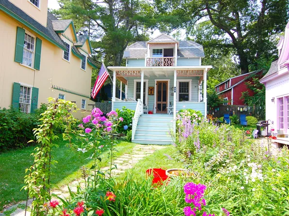 33 Broadway, Northport, ME 04849