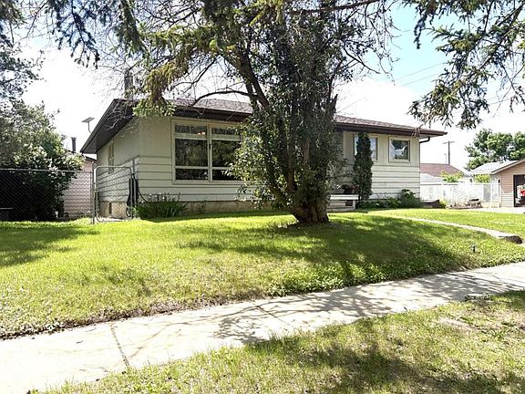 2nd image of 4812 NE 47th Ave