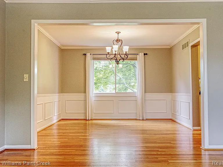 1346 Arbor Creek Dr — Photo 6