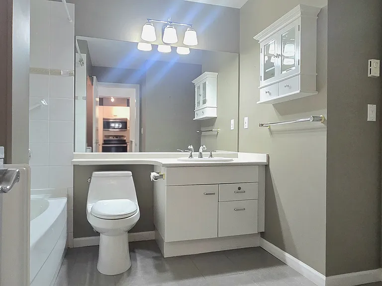 1252 Town Centre Blvd #428 — Photo 14