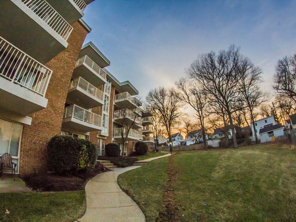 1st image of 2617 Huntington Ave #42