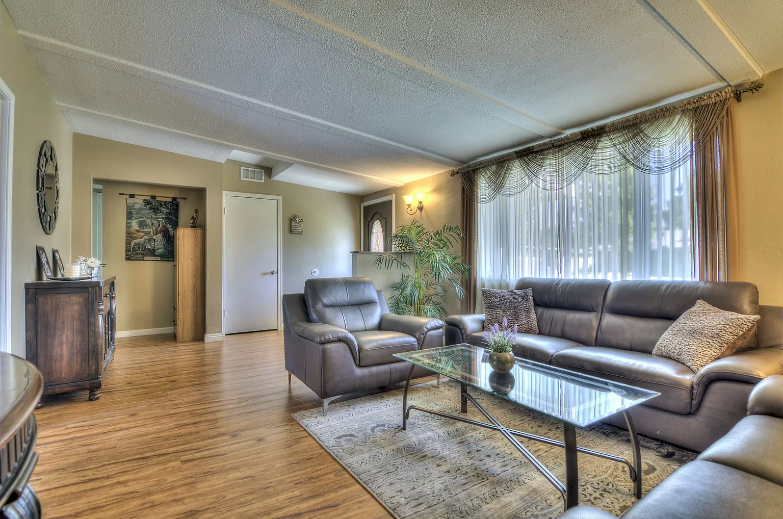 2508 McGregor Dr photo 1