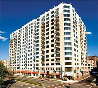 1st image of 123 College Pl Unit 902