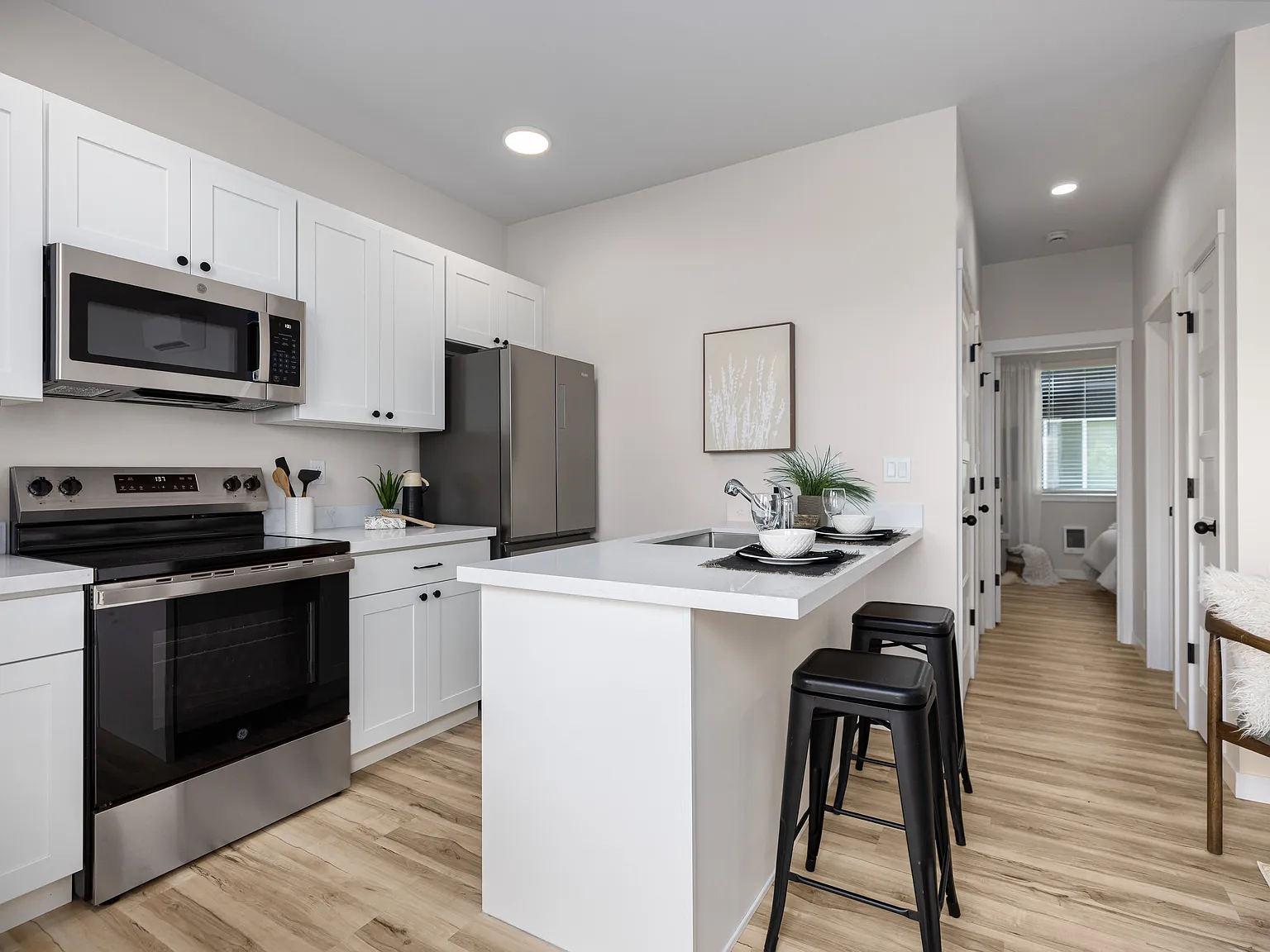 1 bed, 423 sqft, $1,550 — Photo 2