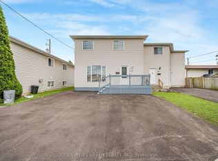 132 Carlton St, Saint Catharines, ON L2R7S6