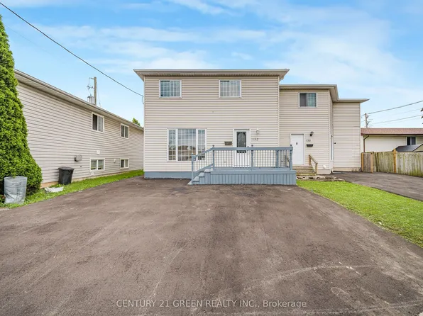 132 Carlton St, Saint Catharines, ON L2R 7S6
