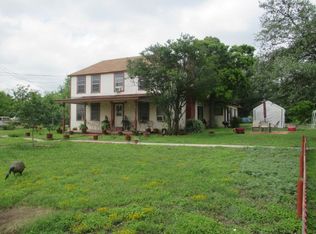723 S Getty St, Uvalde, TX 78801