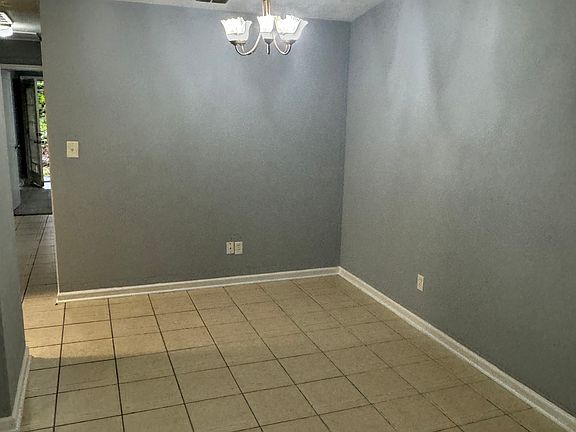3rd image of 1153 Brafforton Dr