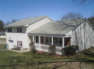 89 Cottage Grove Ln, Waterbury, CT 06706