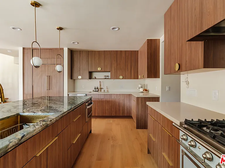 12220 Benmore Ter — Photo 11