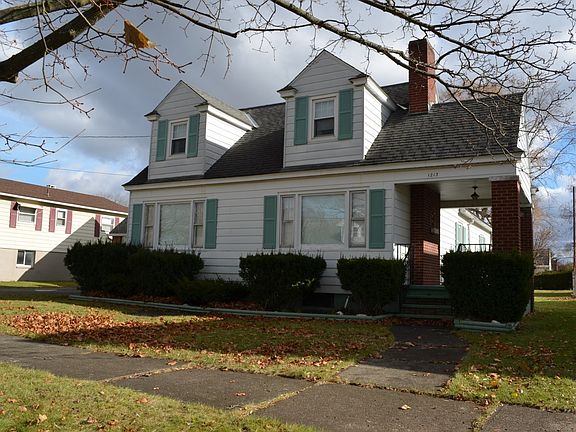 2nd image of 1213 Hammond Ave