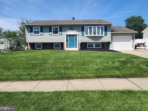 2nd image of 230 Mardale Dr